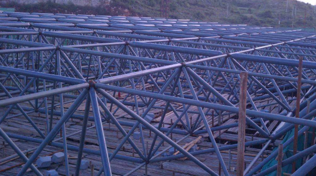 奎屯概述网架加工中对钢材的质量的过细恳求